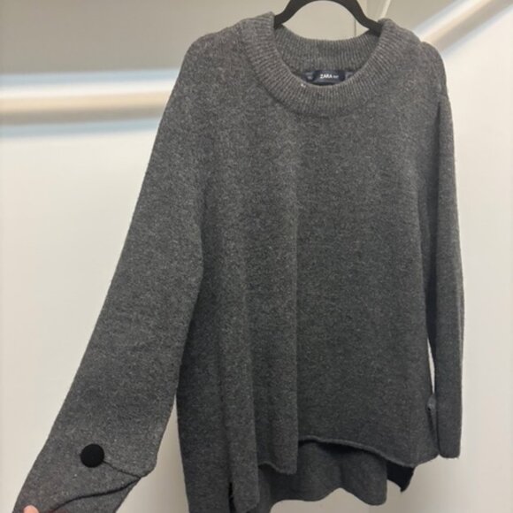 Zara Sweaters - NEVER WORN - High-Low Sweater